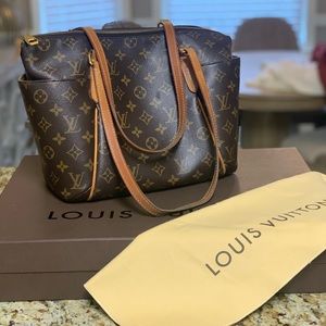 Louis Vuitton Totally Monogram PM